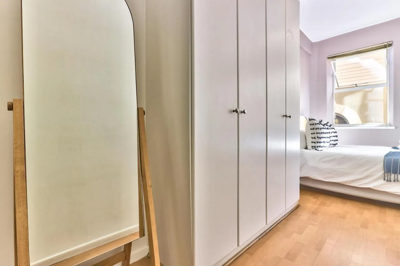 The Piazza 1 Bedroom Spacious Apartment With Study Città del Capo Sudafrica